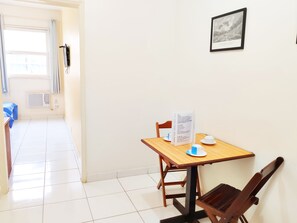 Apartamento | Opções para refeição no quarto