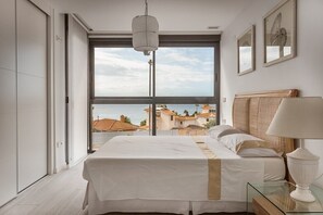 2 bedrooms, soundproofing, iron/ironing board, WiFi - Smart sea front modern SUNNY BEACH APARTMENT (Alicante)