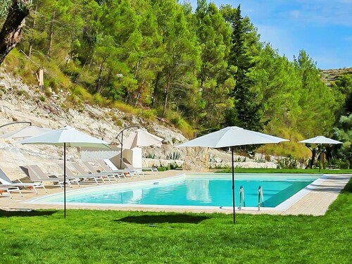 Charming Cottage With Private Terrace Surrounded by Nature With Shared Pool