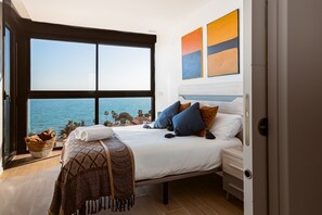 2 chambres, fer et planche Ă repasser, Internet gratuit, draps fournis