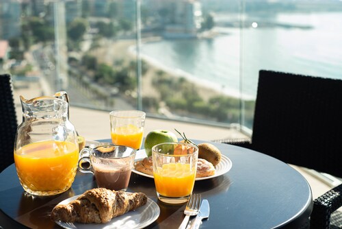 Modern sea front REEF APARTMENT