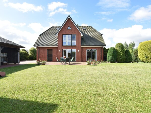 Exterior - Cozy Holiday Home in Rakow near Beach (Am Salzhaff)