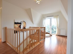 3 bedrooms, cots/infant beds, bed sheets - Cozy Holiday Home in Rakow near Beach (Am Salzhaff)