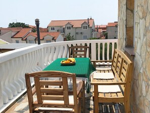 Balcony - Luxurious Apartment in Vodice With Garden (Vodice)