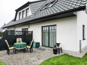 Apartment | Balcony - Modernes Apartment in Kuehlungsborn mit Garten (Kuehlungsborn)