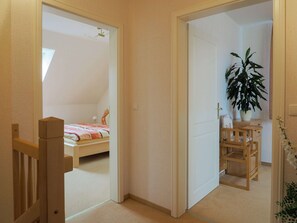 Apartment | 2 Schlafzimmer, individuell eingerichtet, Bettwäsche
