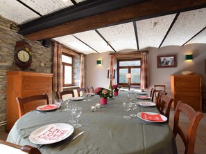 House | Dining