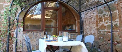 House | Dining