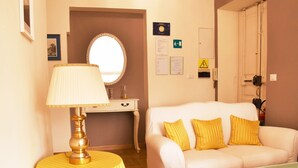 Apartment | Living room - Elegant Apartment in Heart of Rome near Vatican (Rome)