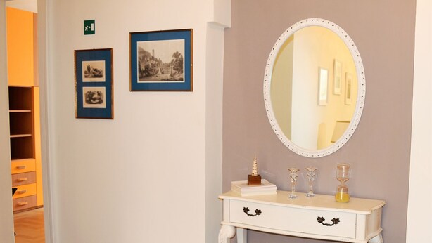 Room - Elegant Apartment in Heart of Rome near Vatican (Rome)