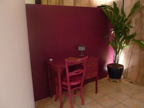 3 bedrooms, individually furnished - Modern Holiday Home in Houyet With Forest Nearby (Houyet)