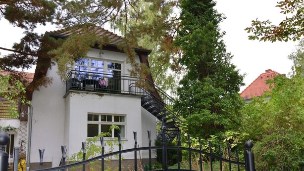 Unclassified image, 1 of 26, button - Striking Apartment near Lake in Wannsee (Berlin)