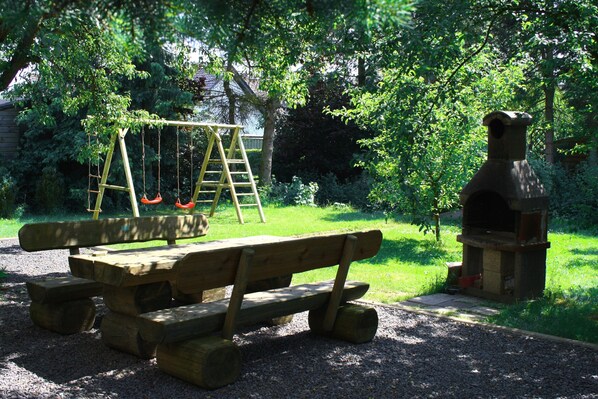Villa | Garden
