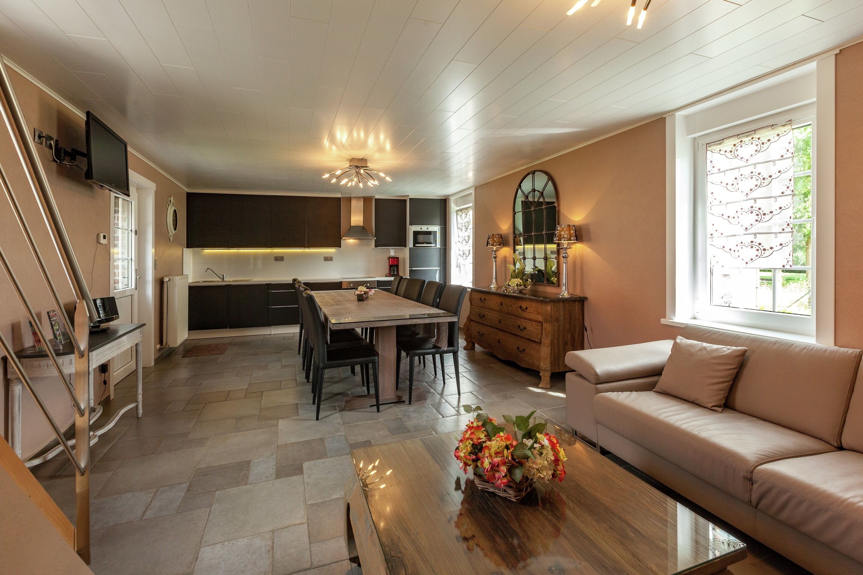 غرفة المعيشة