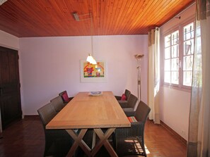 Dining - Detached House With Garden and Private Pool, at 15 km From the Mediterranean Sea (Roquebrune-sur-Argens)