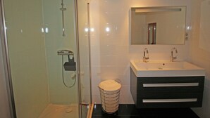 Unclassified image, 5 of 26, button - Detached House With Garden and Private Pool, at 15 km From the Mediterranean Sea (Roquebrune-sur-Argens)