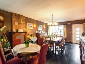 House | Dining