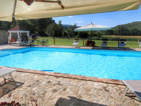 Apartment | Pool | Outdoor pool