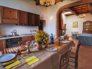 House | Private kitchen - Spacious Tuscan Farmhouse (Asciano)