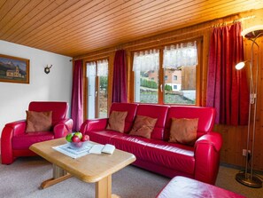 TV - Lovely apartment for 4 guests with WIFI, TV, patio and pets allowed (Grächen)
