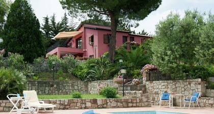 Beautiful Holiday Home Near Collesano With Swimming Pool
