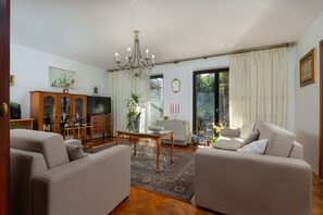 Fernseher, DVD-Player