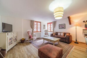 TV, DVD player, books