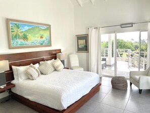 4 bedrooms, in-room safe, iron/ironing board, free WiFi