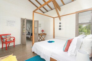 2 bedrooms, iron/ironing board, travel cot, WiFi