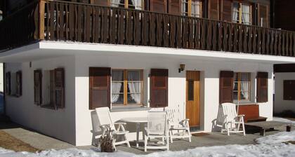 Chalet Aaekirsannaa South-Facing Free-standing Chalet