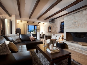 Villa | Living room