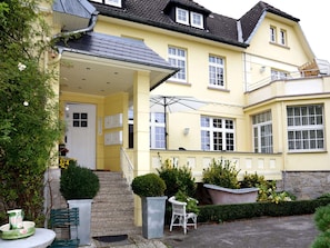 Exterior - Villa With a View of the Weserbergland (Bad Pyrmont)