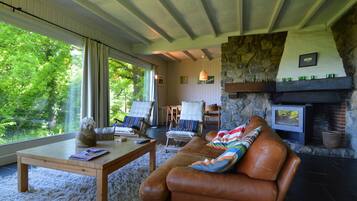 Chalet | Living area