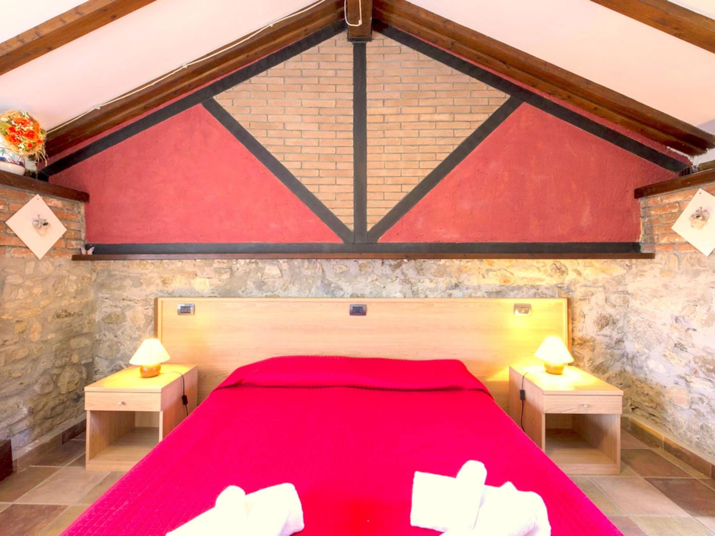 Cottage | 1 bedroom, individually furnished, bed sheets