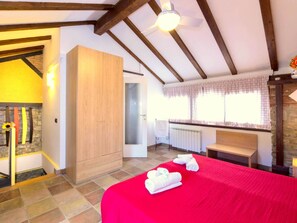 Cottage | 1 kamar tidur dan dilengkapi dengan perabotan berbeda-beda