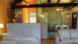 Unclassified image, 3 of 28, button - Bright Holiday Home in Modigliana With Swimming Pool (Modigliana)