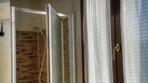 Unclassified image, 4 of 28, button - Bright Holiday Home in Modigliana With Swimming Pool (Modigliana)