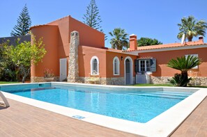 Villa | Pool - Villa in Quiet Area with Private Pool near Golf Courses & Marina (Loulé)