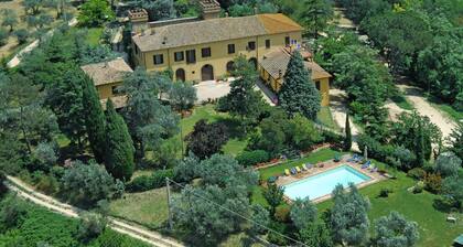 Tranquil Haven in Todi Countryside