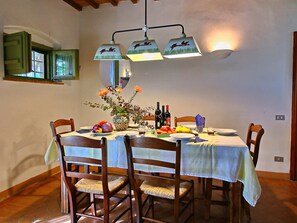 House | Dining