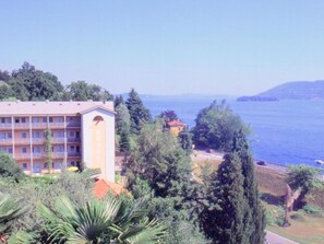 Room - Apartment in Residence on Lake Maggiore near Beach (Verbania)