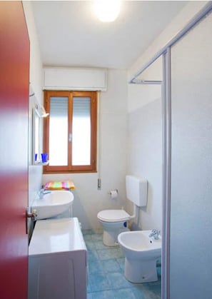 Shower - Belvilla by OYO Anna Trilo (Rosolina)