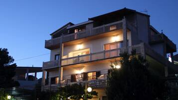 Apartment | Exterior