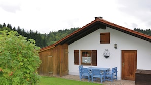 Unclassified image, 2 of 21, button - Cozy Holiday Home with Large Garden near City of Passau & Austria (Breitenberg)