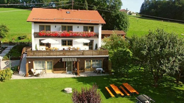 Unclassified image, 1 of 21, button - Cozy Holiday Home with Large Garden near City of Passau & Austria (Breitenberg)