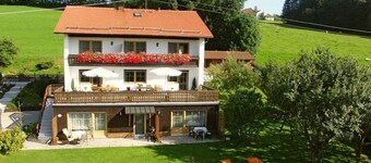 Cozy Holiday Home with Large Garden near City of Passau & Austria