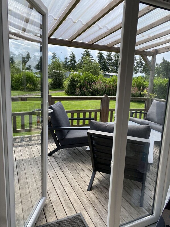 Interior - Beautiful private villa for 6 people with WIFI, TV, terrace and pets allowed (Drachten)