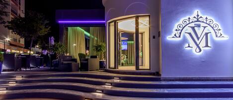 Majoituspaikan sisäänkäynti