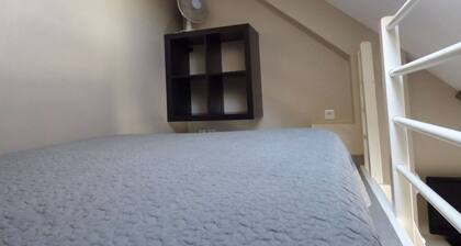 Appartement n°7 (2/4 P.) au 3Úme étage sans ascenseur