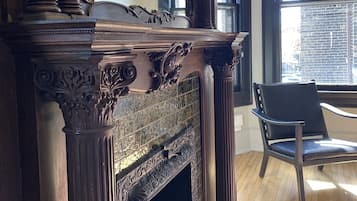 Superior Room, 1 King Bed | 1 bedroom, iron/ironing board, free WiFi, bed sheets